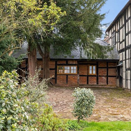Gardeners Cottage Near 레드베리 외부 사진